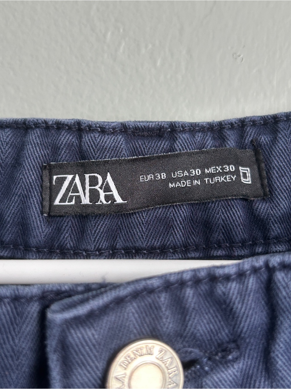 Zara Men Navy Drawstring Chinos - Picture 3 of 3